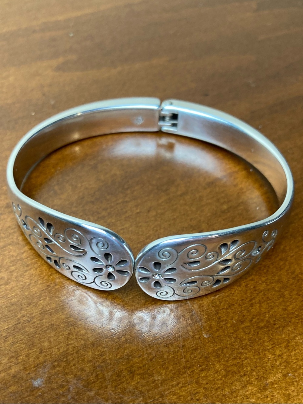 Brighton Scrolled Floral Filigree Crystal Hinged Bangle Bracelet Silver Plated